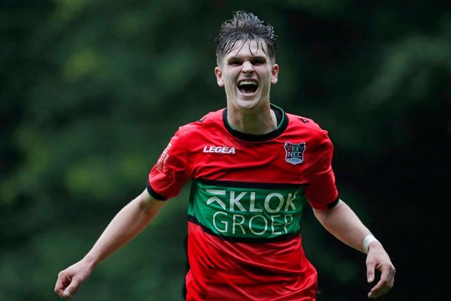 而是力争跻 而是力争跻