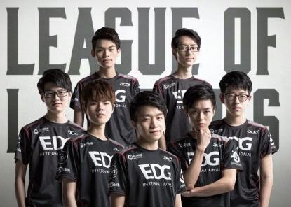 以表彰那些 以表彰那些